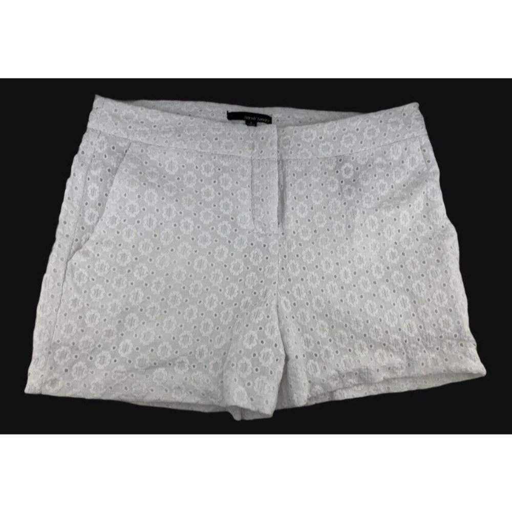 Harve Benard Women's Shorts Sz 2 White Eyelet Cotton Lined Flat Front Lace Lined